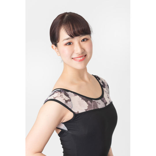 鈴木菜奈